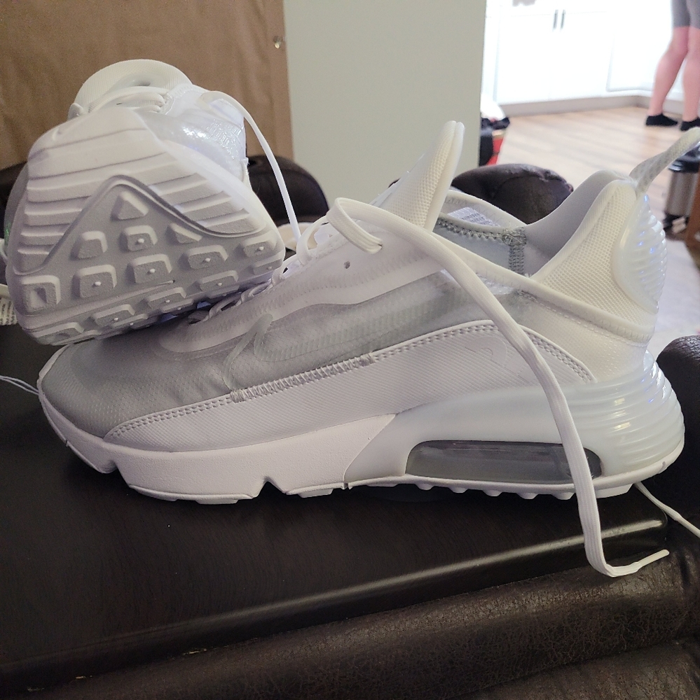 Mens size 11 Nike Airmax 2090 Deadstock Brand new Never worn.